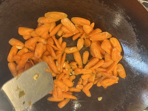 CARROTS AND ALMONDS